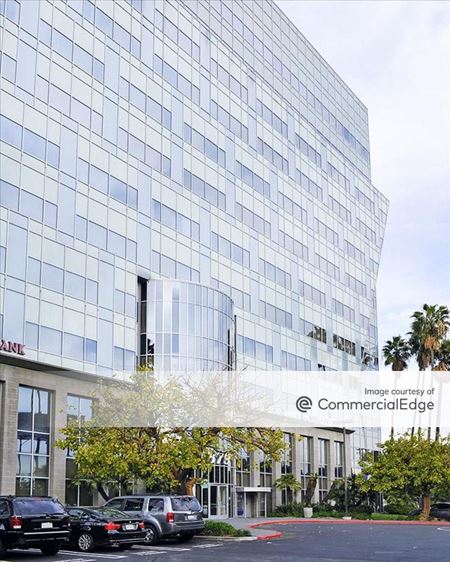 Commercial space for Rent at 879 W. 190th St. in Los Angeles