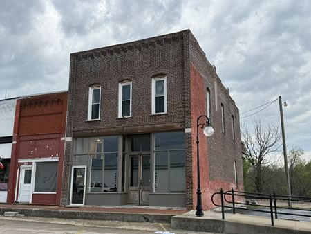 Retail space for Sale at 207 W Main St in Ash Grove