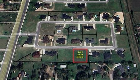 Photo of commercial space at 1411 Avery Dr in Weslaco
