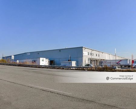 Industrial space for Rent at 888 Doremus Avenue in Newark