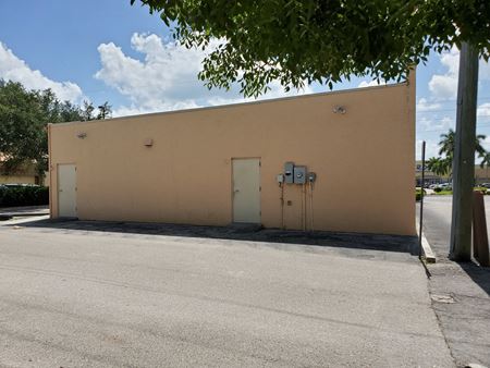 Freestanding Cape Coral Retail Building - Sale-Leaseback Opportunity - Cape Coral
