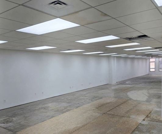 2,000 SF | 27 Smith Street | ADA-Compliant 2nd-Floor Office/Retail Space With Elevator Access for Lease