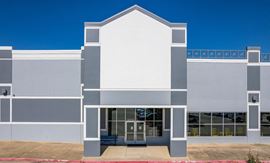 8555 Airport Fwy