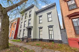 7 Union St