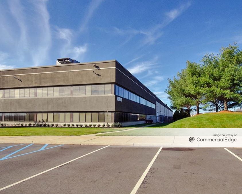 100 Middlesex Center Blvd, South Brunswick, NJ 08831