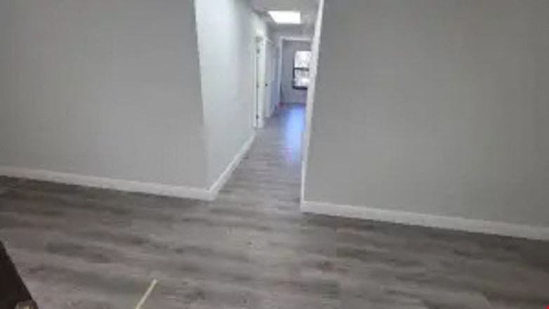 924 SF Suite 223 PROFESSIONAL & MEDICAL OFFICE SPACE FOR LEASE
