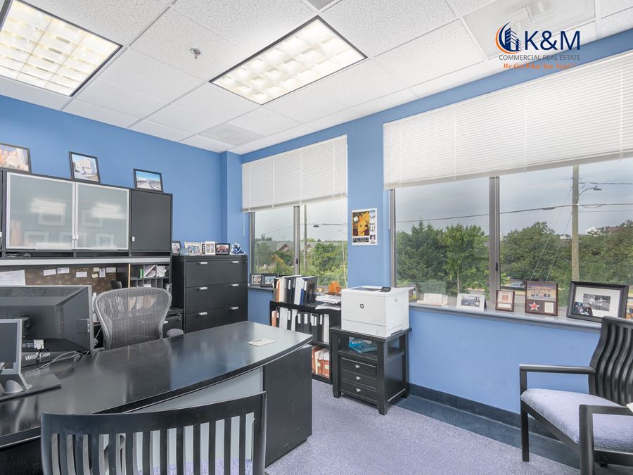 Parkway Crossing Office Condo in Herndon