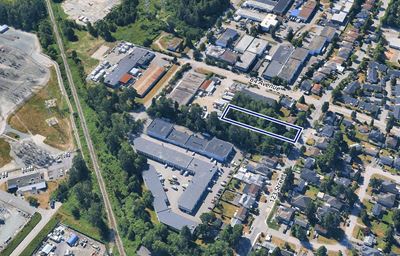 32,811 SF Land Mixed-Zoned Allowing Residential and Industrial Use