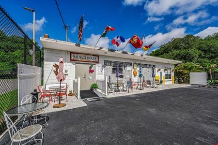 Retail space for Sale at 605 9th Avenue North in Safety Harbor