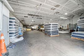 355 W 21 St