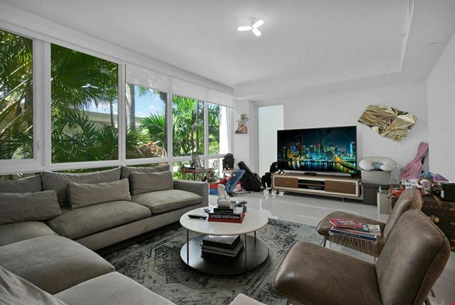 Palm Villas Townhome | Bay Harbour