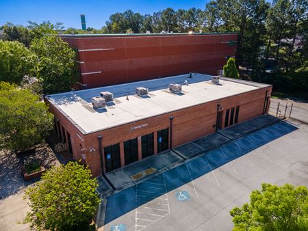 Photo of commercial space at 884 York Ave Sw in Atlanta