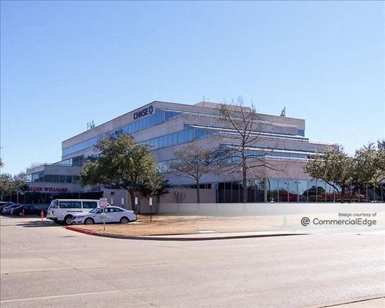 Chase Bank Center - 1301 South Bowen Road, Arlington, TX | Office ...