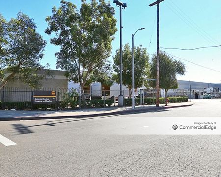 Industrial space for Rent at 1800 North Main Street in Los Angeles