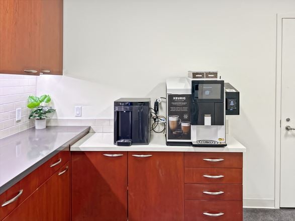 NY, Rye Brook - International Dr
