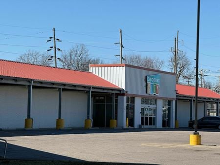 Retail space for Sale at 689-699 S Monroe St in Lebanon