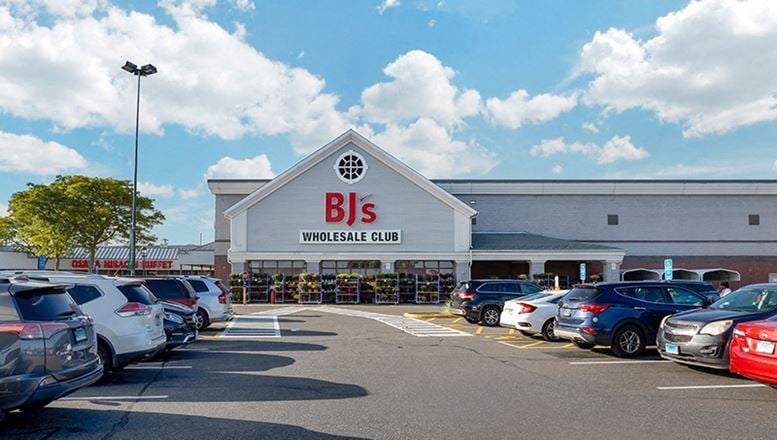 Retail space for Rent at 955 Ferry Blvd in Stratford