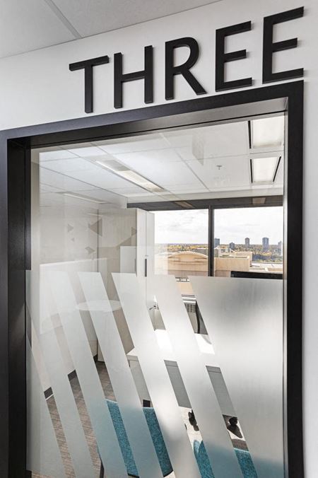 800      Space Photo Gallery 2