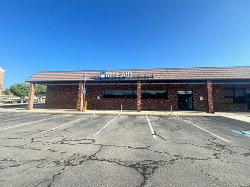 25 E Pike Street