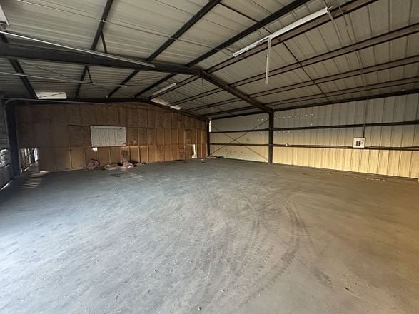 Industrial Property w/ High Visibility & Access