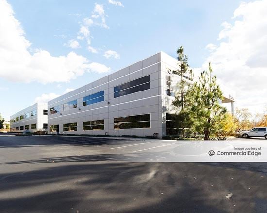 Brea Corporate Park - 3030 & 3070 Saturn Street