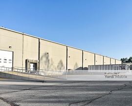 Gravois Bluffs Plaza - Commerce Center II