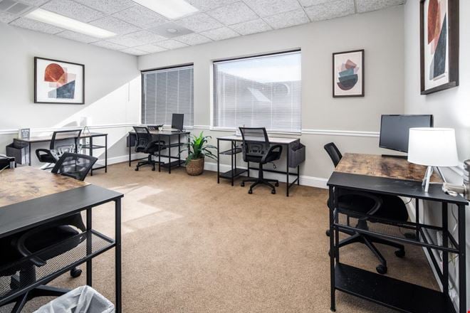 Influx Business Hub - East Arlington