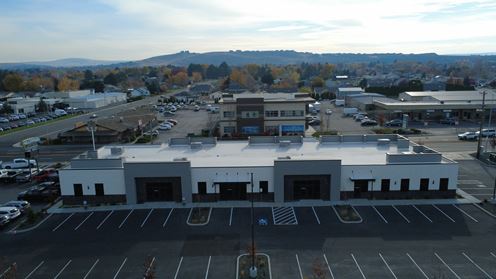 Clearwater Ave Retail Plaza