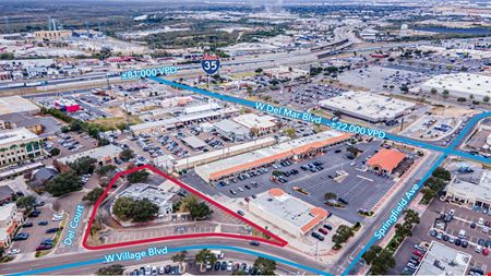 Photo of commercial space at 102 Del Court in Laredo