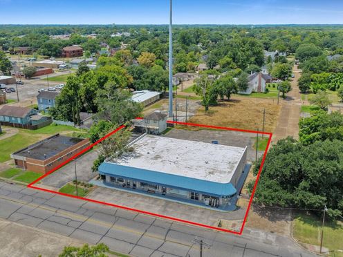 623 N Main St