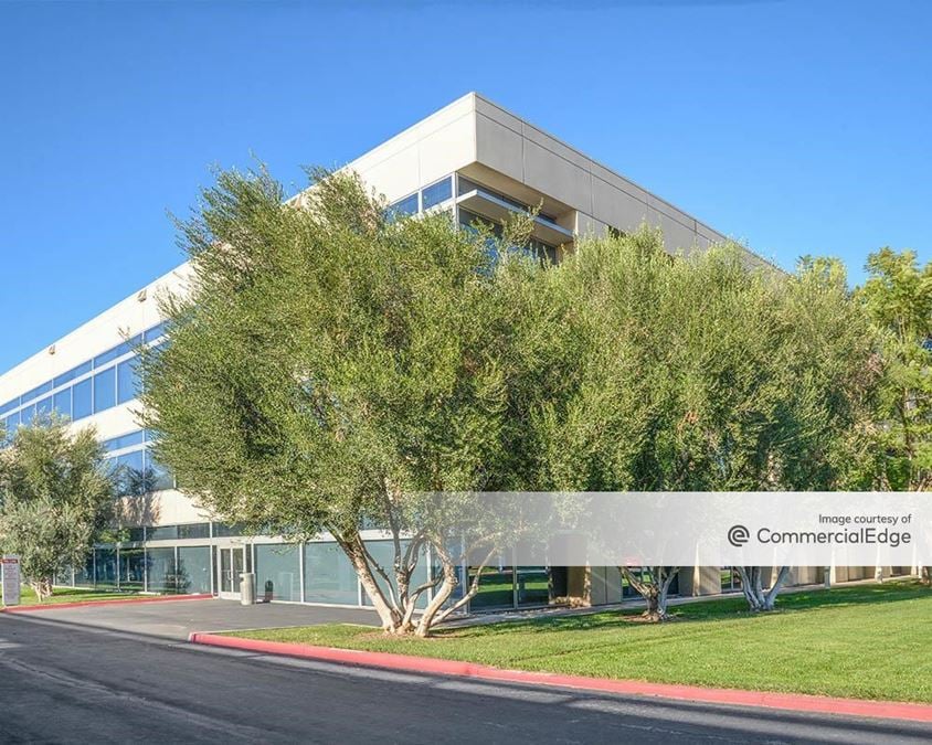 The Capital Group Campus - 15275 Sand Canyon Avenue