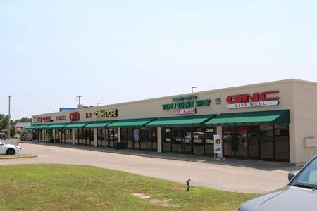 Retail space for Rent at 1711 E End Blvd N in Marshall