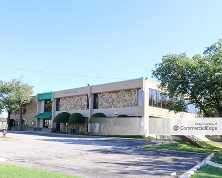 Photo of commercial space at 5400 North Independence Avenue in Oklahoma City