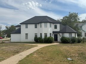 609 E Main St