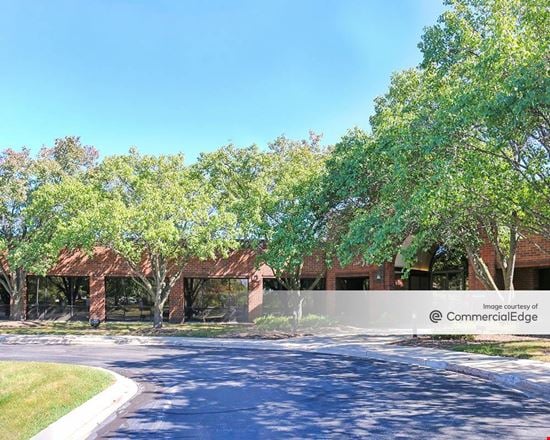 Brookfield Lakes Corporate Center - 100 North Corporate Drive