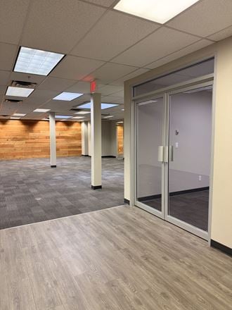 852 Fort Street (300)