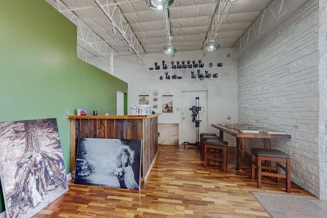 Fully Remodeled High Traffic Retail with Showroom & Vault
