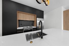 3653 W. Barry Ave | For Sale