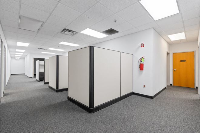 Midpark Road 2,600-22,000 SF Avail. Bus/Ind Park