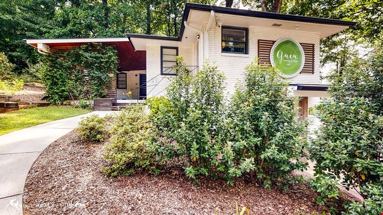Charming Decatur Office Building | Former Counseling & Wellness Center