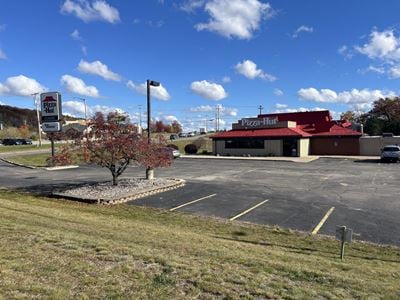 1600 S Stephenson Ave