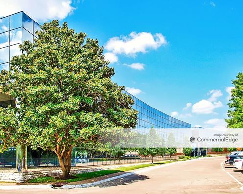 Great Hills Plaza