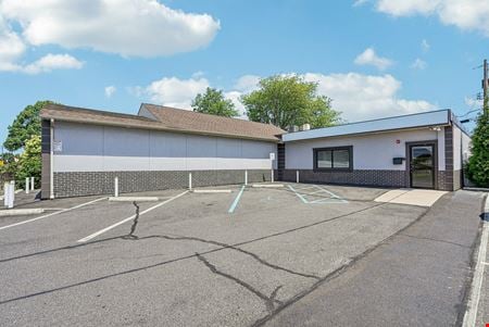 Office space for Sale at 1005 Green Ln in Levittown
