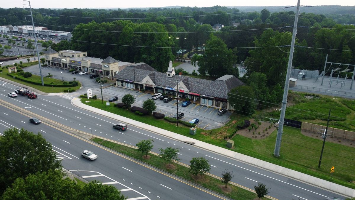 Medlock Village Shopping Center