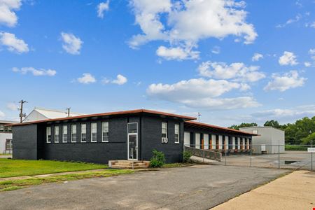 Photo of commercial space at 1333 N Market  St. in Shreveport