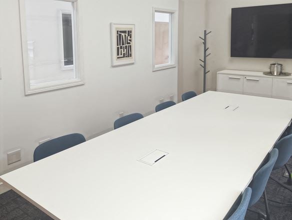 Regus - Bloomington - 3rd St