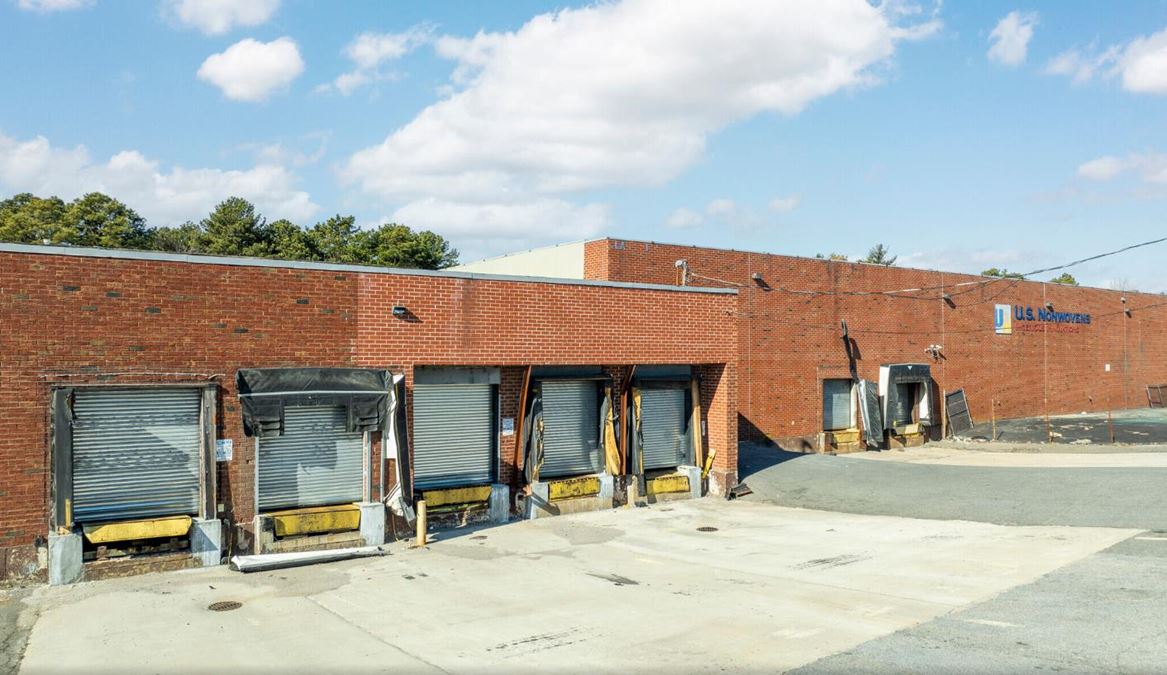 Brentwood, NY Warehouse for Rent - #1722 | 300 to 25,000 sq ft