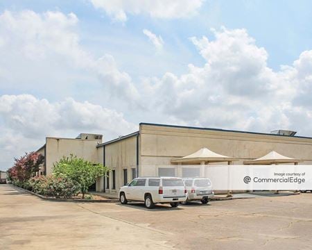 Photo of commercial space at 1322 Elton Road in Jennings