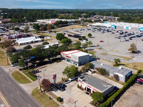 Retail Leasing Opportunity Near Walmart