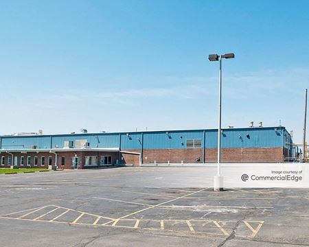 Industrial space for Rent at 310 Evergreen Drive in North Aurora
